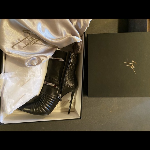 Giuseppe Zanotti Moto Zipper Booties - Picture 3 of 7